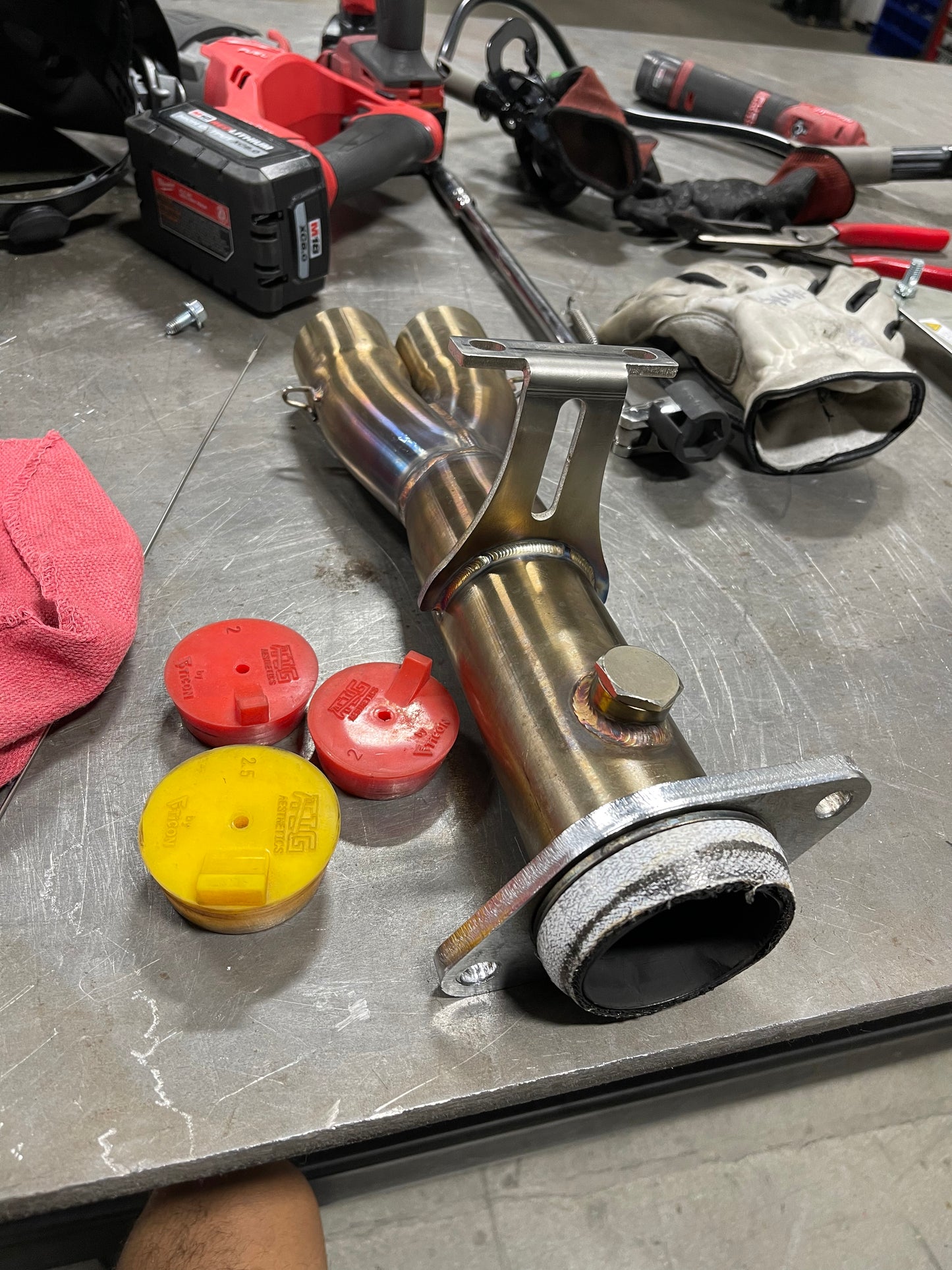 B series header support bracket